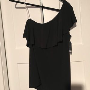 One shoulder top